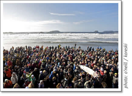 the whole town of tofino was on chesterman beach to celebrate its champion pete devries in october 2009