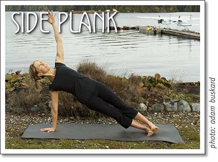 tofino yoga - side plank